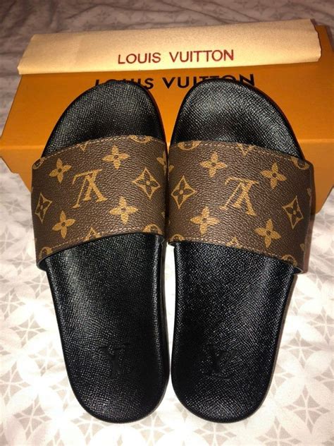 louis vuitton pool slides women.